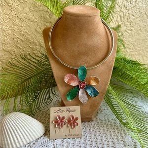 Flower design slide necklace set NWT